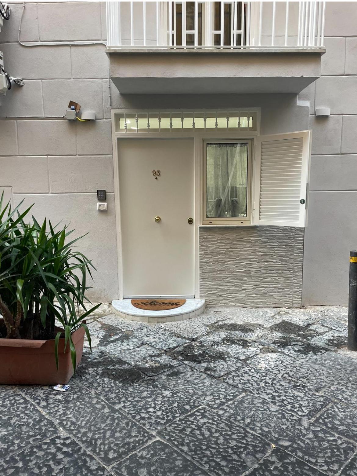 Metro Stazione-Museo 500 M-Appartamento Centrale Ed Elegante Dimora De Curtis Naples Luaran gambar